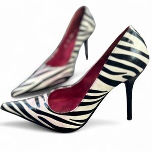 4 ” Zebra Heels - Size: 5.5